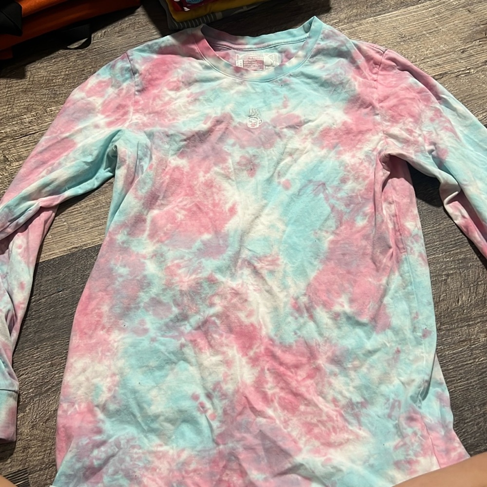women’s medium dutch long sleeve